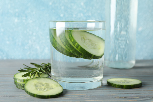 remedy for puffy face - cucumber water