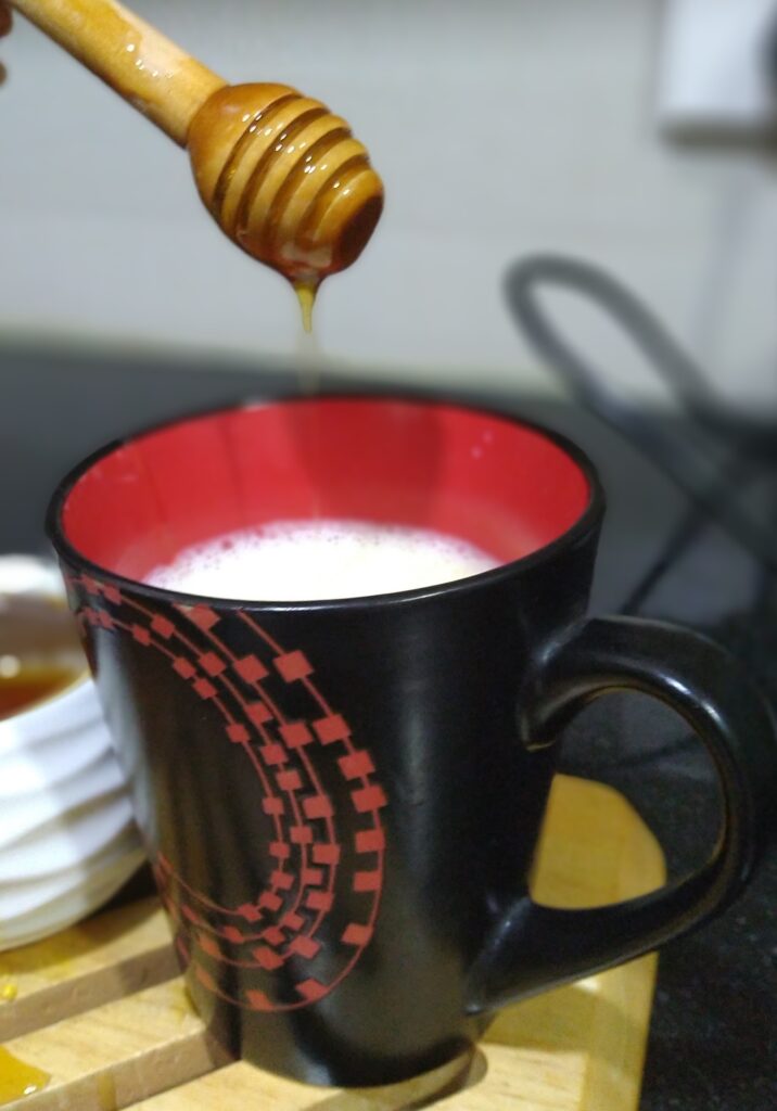 honey ginger tea-ess and warm milk with honey
